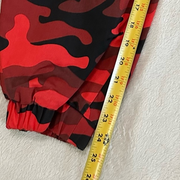 Y2K V.I.P. Juniors Size 19/20 Camo Military Cargo Pocket Jogger Pants NWT - Picture 17 of 17